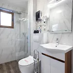 Apart-hotel Nensi 4*