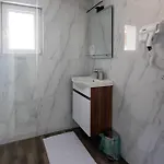 Nensi 아파트호텔