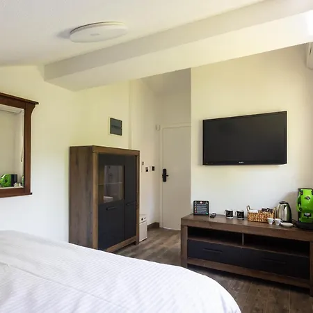 Nensi Apartmanhotel Szarajevó